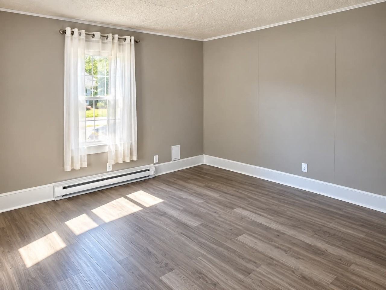 425 Truitt St #1 - Photo 3 of 19