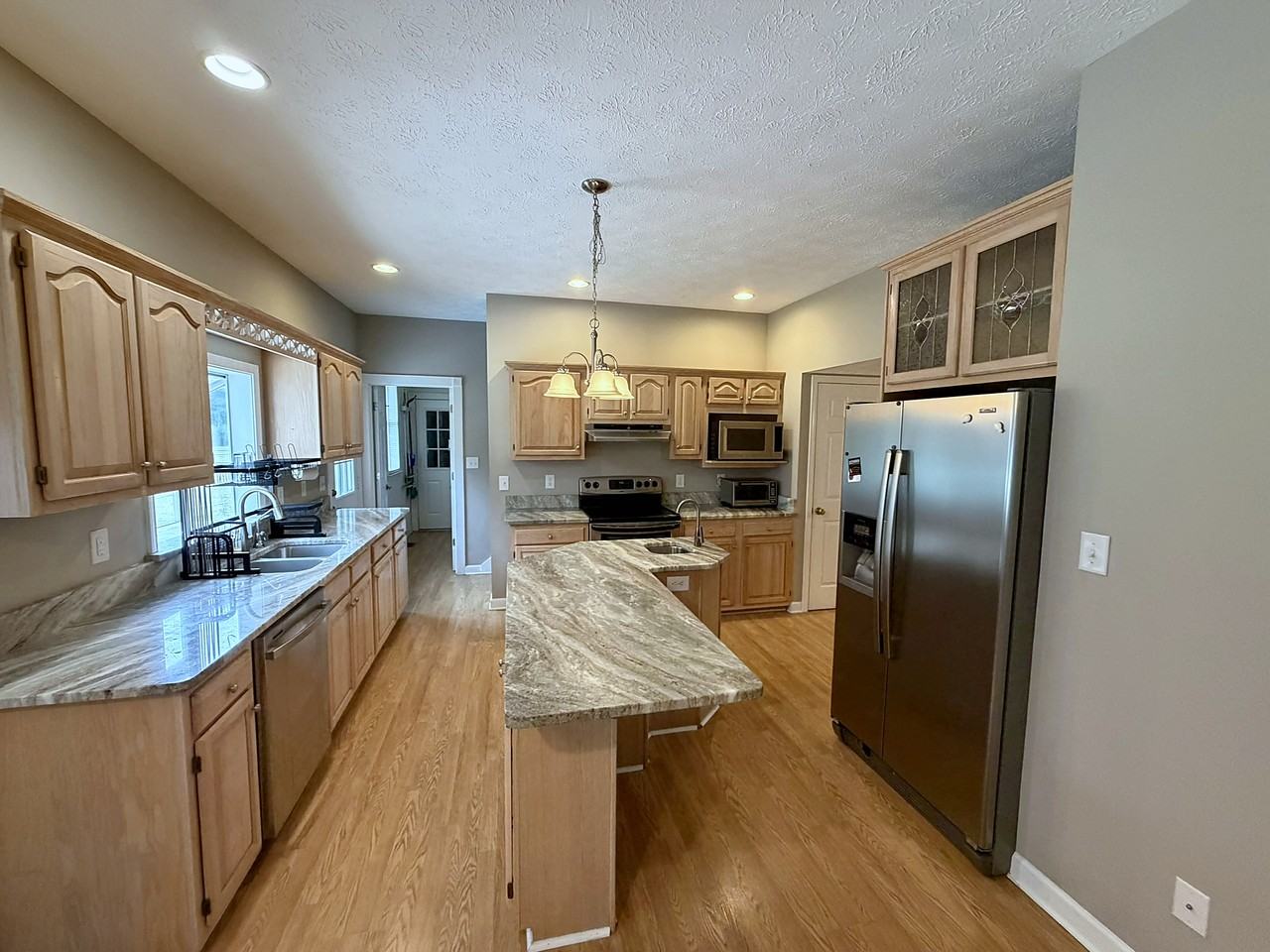 1604 Wedgewood Ct #1 - Photo 4 of 26