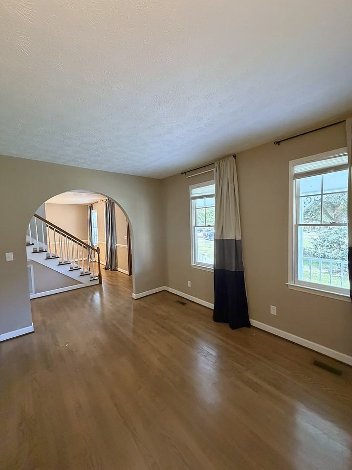 1604 Wedgewood Ct #1 - Photo 7 of 26