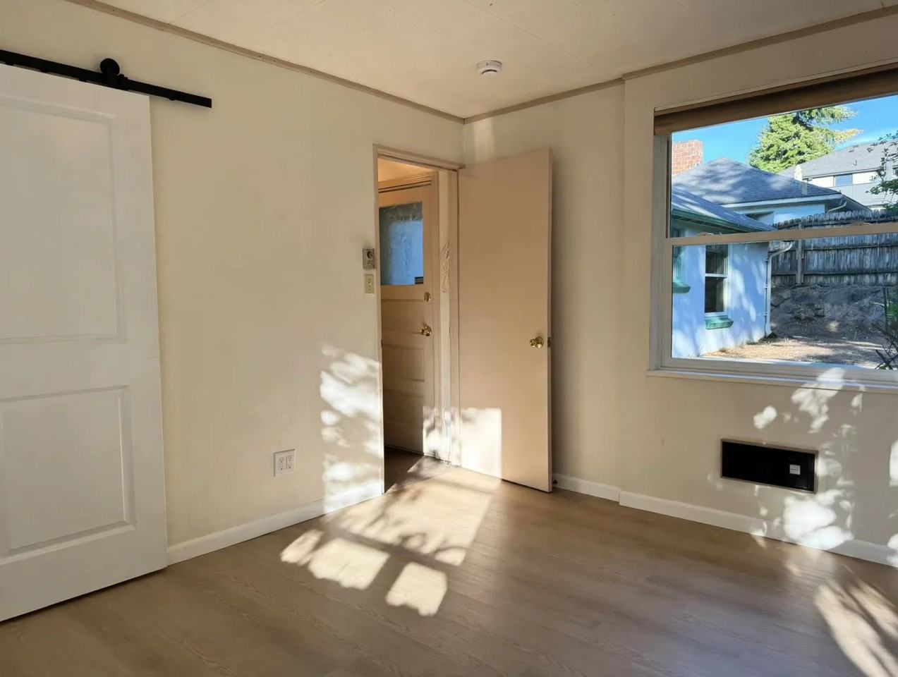 111 Ne 92nd St - Photo 5 of 13
