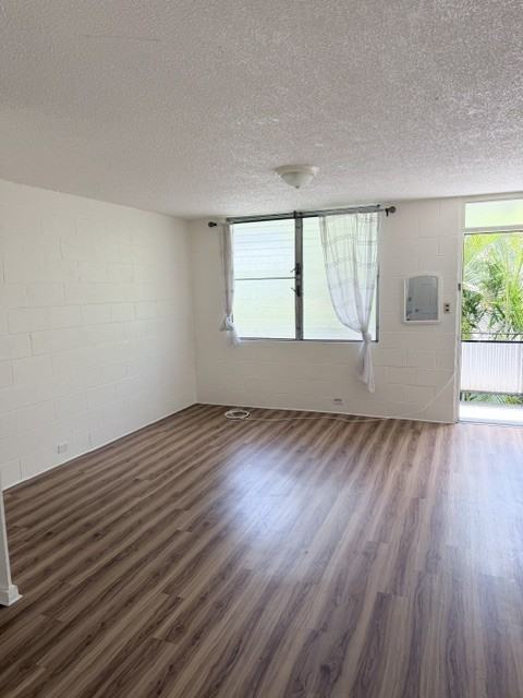 1653 Pensacola St #4 - Photo 2 of 16