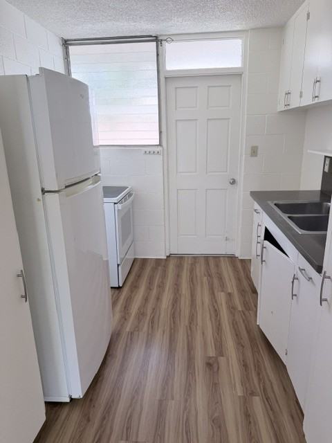 1653 Pensacola St #4 - Photo 3 of 16