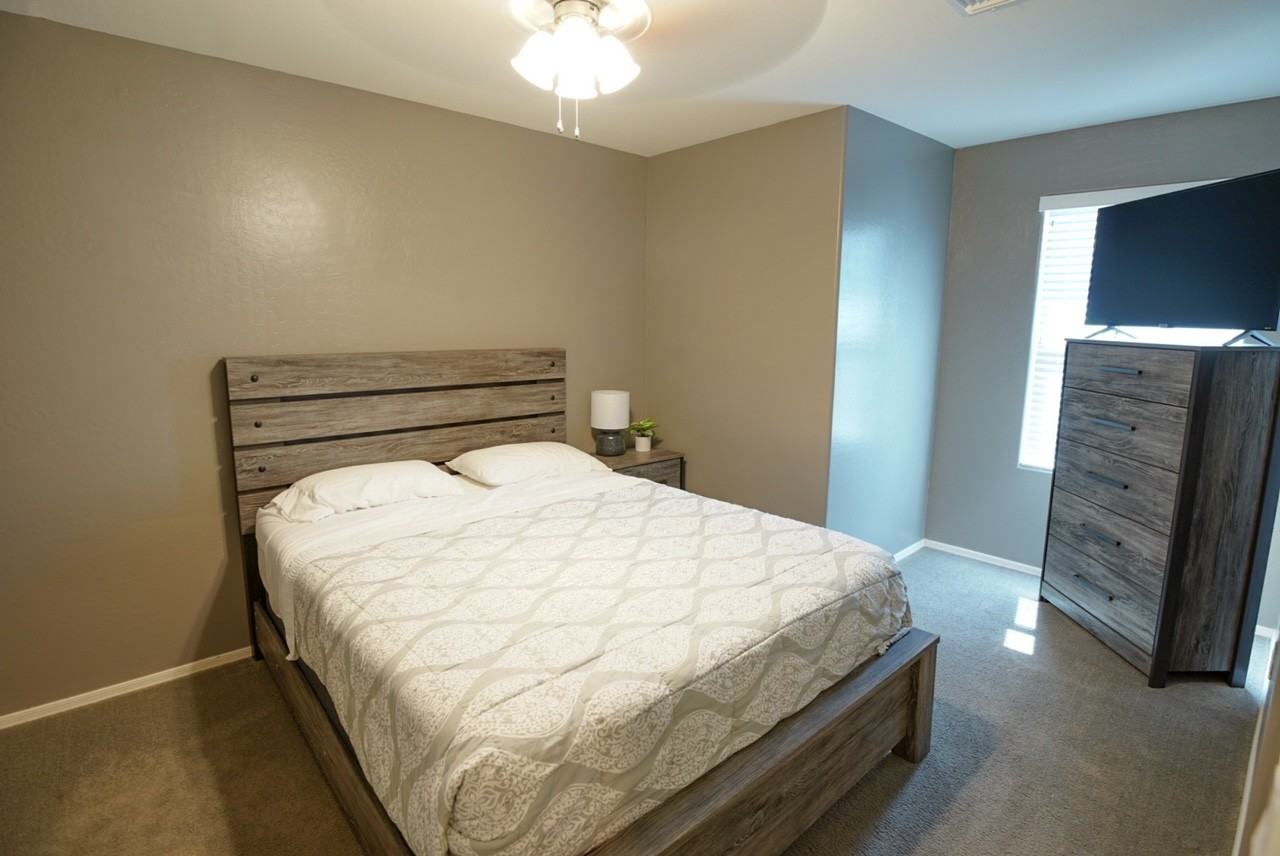 896 S Pheasant Dr #1 - Photo 6 of 10