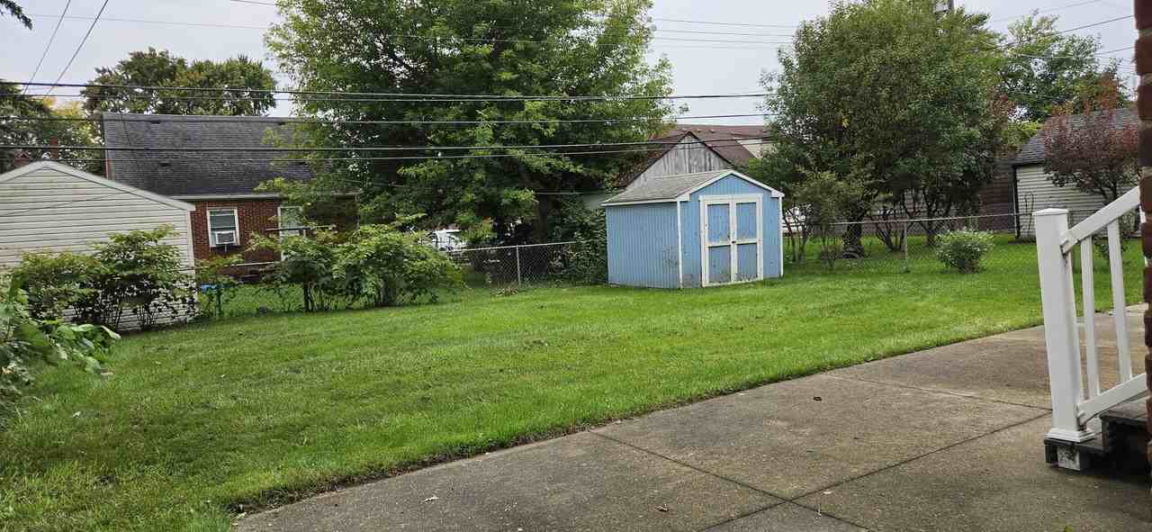 15280 Couzens Ave #1 - Photo 3 of 3
