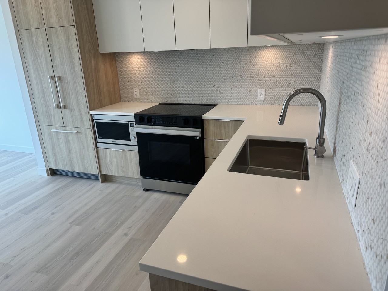 1616 Lloyd Avenue #30* - Photo 3 of 12