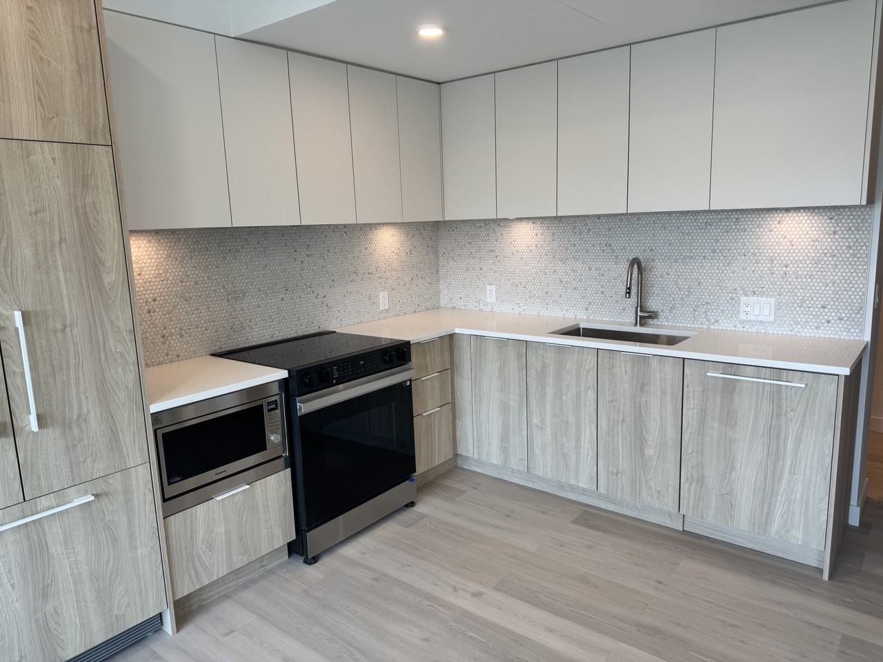 1616 Lloyd Avenue #30* - Photo 4 of 12
