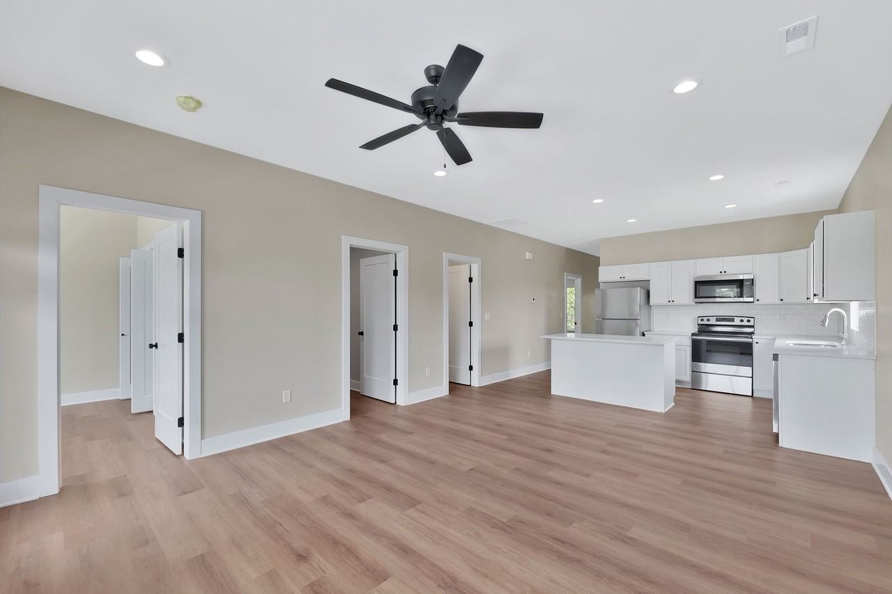 327 Turnpike Rd #1 - Photo 2 of 33