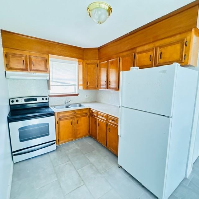 707 N Keralum Ave #3 - Photo 3 of 5