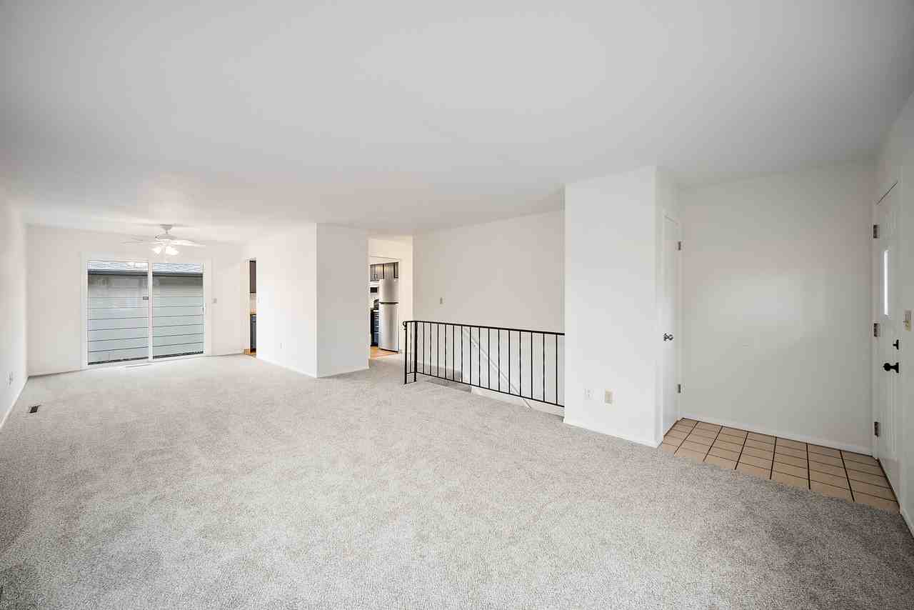 6737 Hampton Dr #1 - Photo 5 of 37