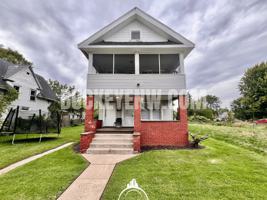 featured image of 3113 Scottwood Ave