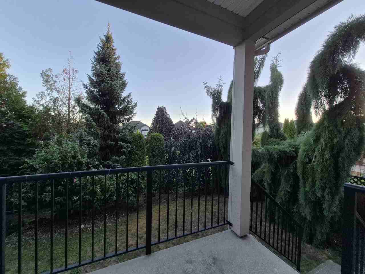 19702 69 Avenue - Photo 7 of 48