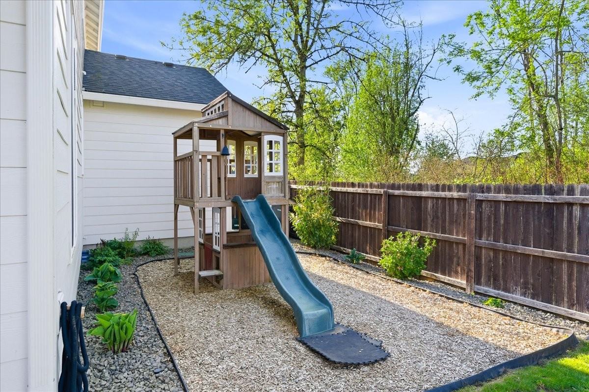 2635 Nw 6th Ave #1 - Photo 4 of 18
