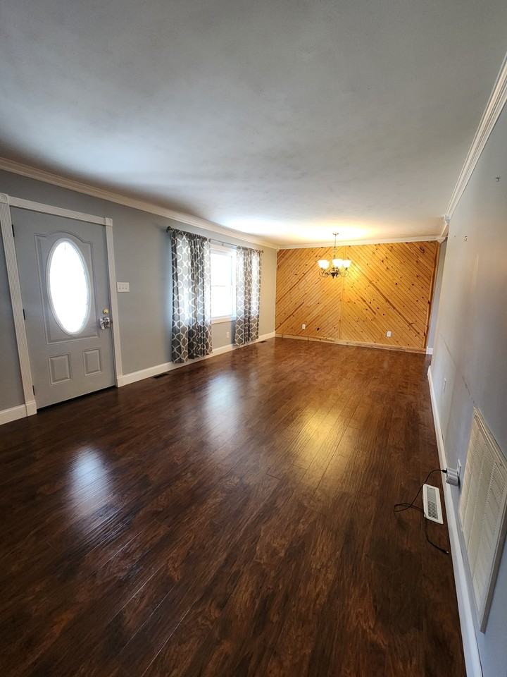 664 First Ave S #1 - Photo 2 of 23
