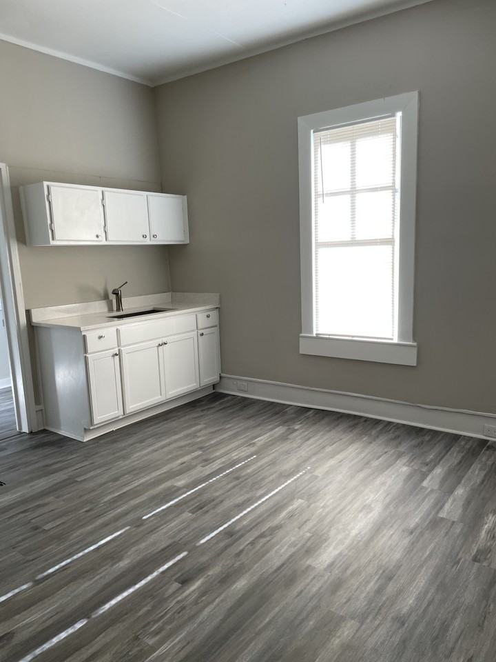 201 Cato St #1 - Photo 4 of 8