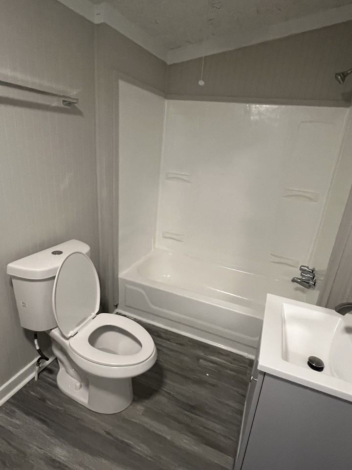 1222 Troup St #1 - Photo 2 of 7