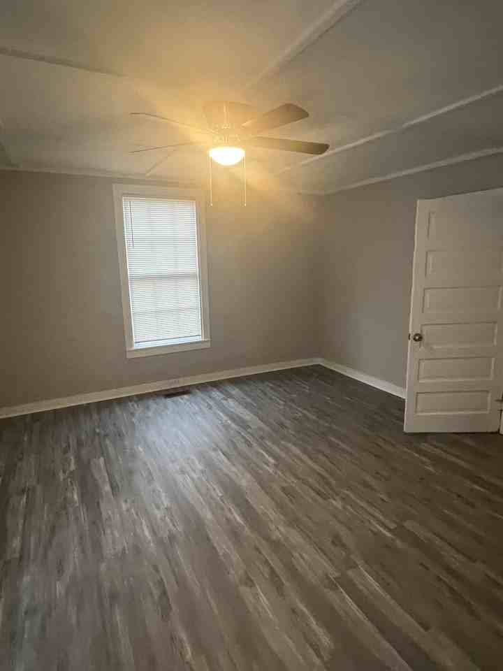1222 Troup St #1 - Photo 3 of 7