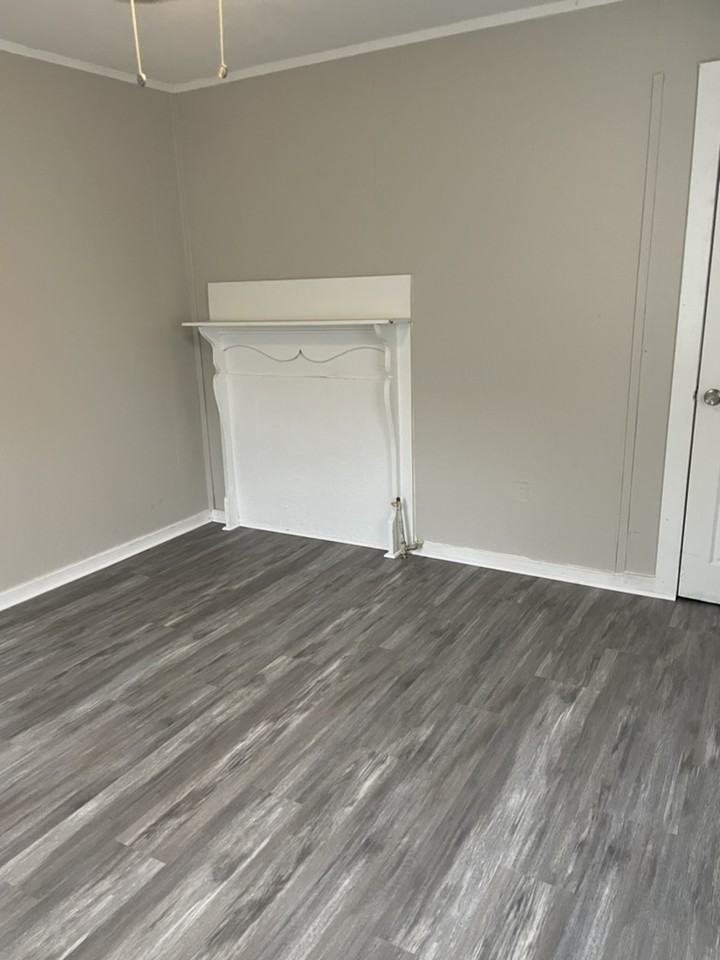 105 Butler St #1 - Photo 2 of 6