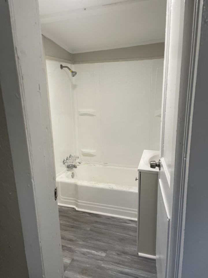 105 Butler St #1 - Photo 4 of 6