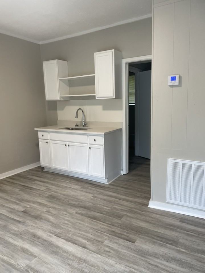 118 Burr St #1 - Photo 2 of 6