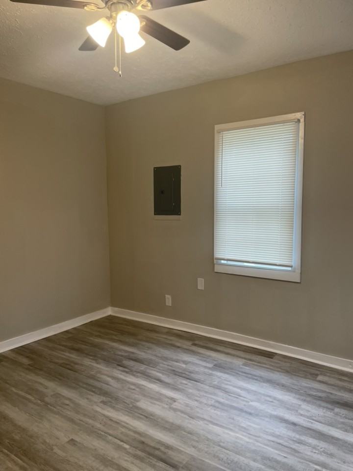 118 Burr St #1 - Photo 4 of 6