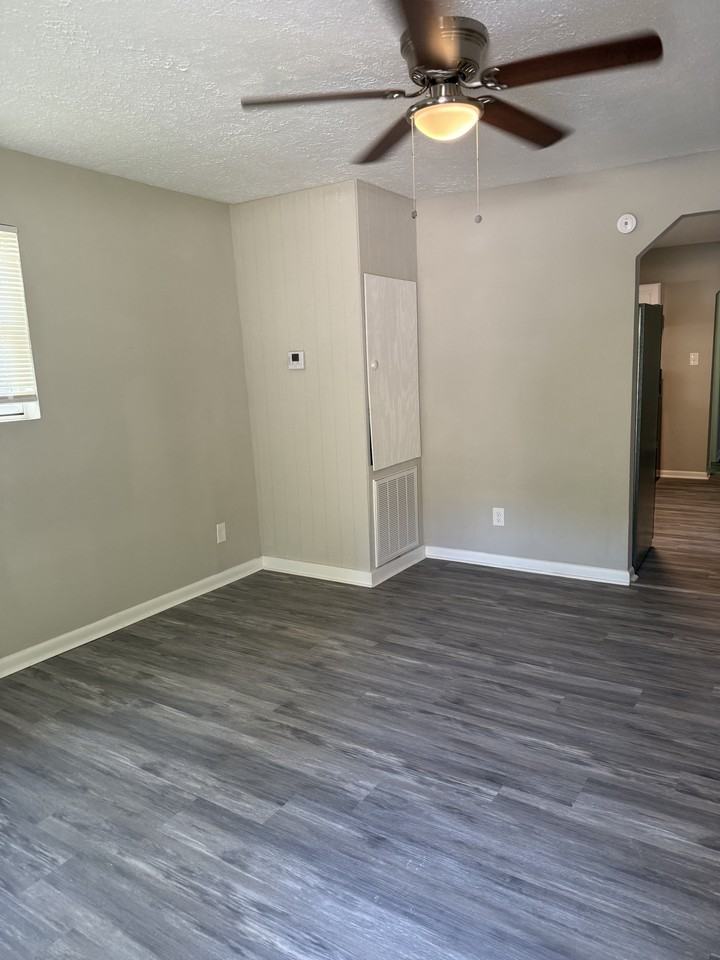 201 Bagley St #1 - Photo 2 of 7