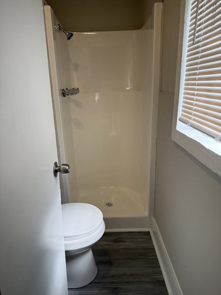127 Foch St #1 - Photo 4 of 7