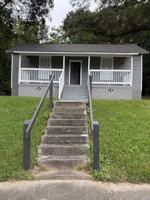 featured image of 1008 Stonewall St #1