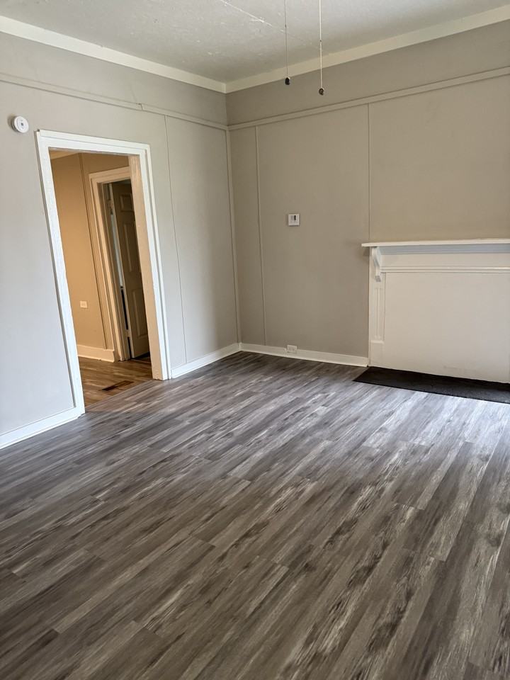 1008 Stonewall St #1 - Photo 6 of 6