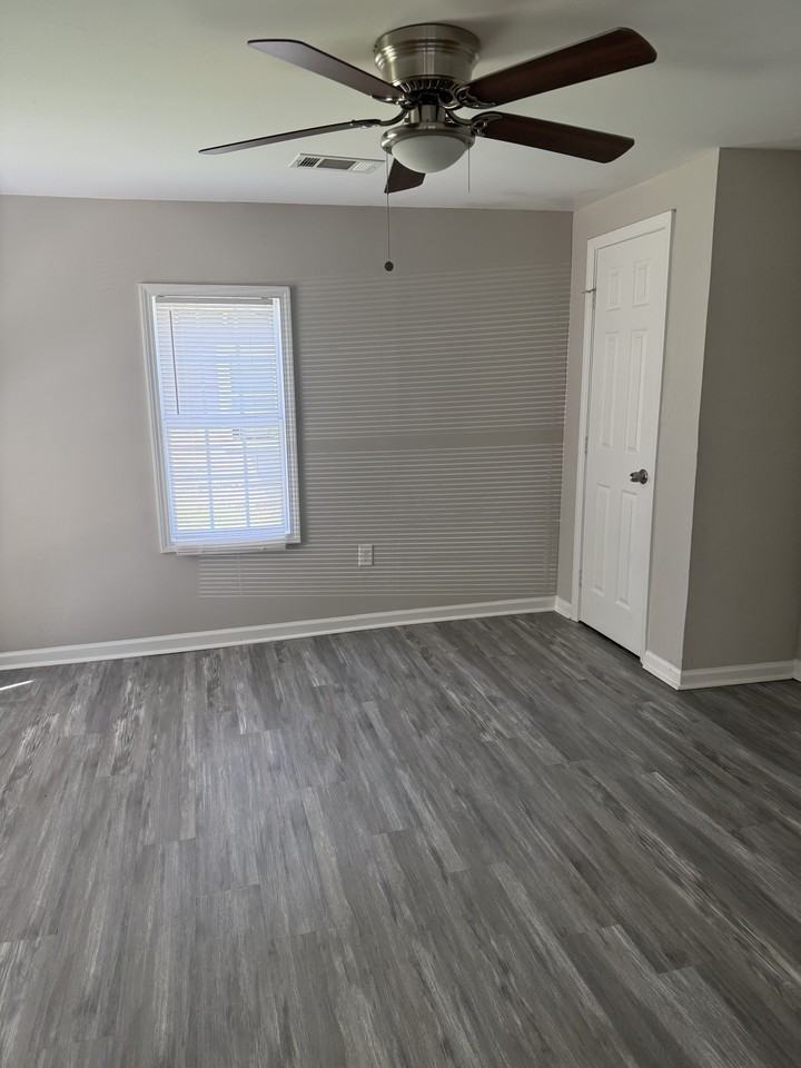 114 Oak Ln #1 - Photo 7 of 8