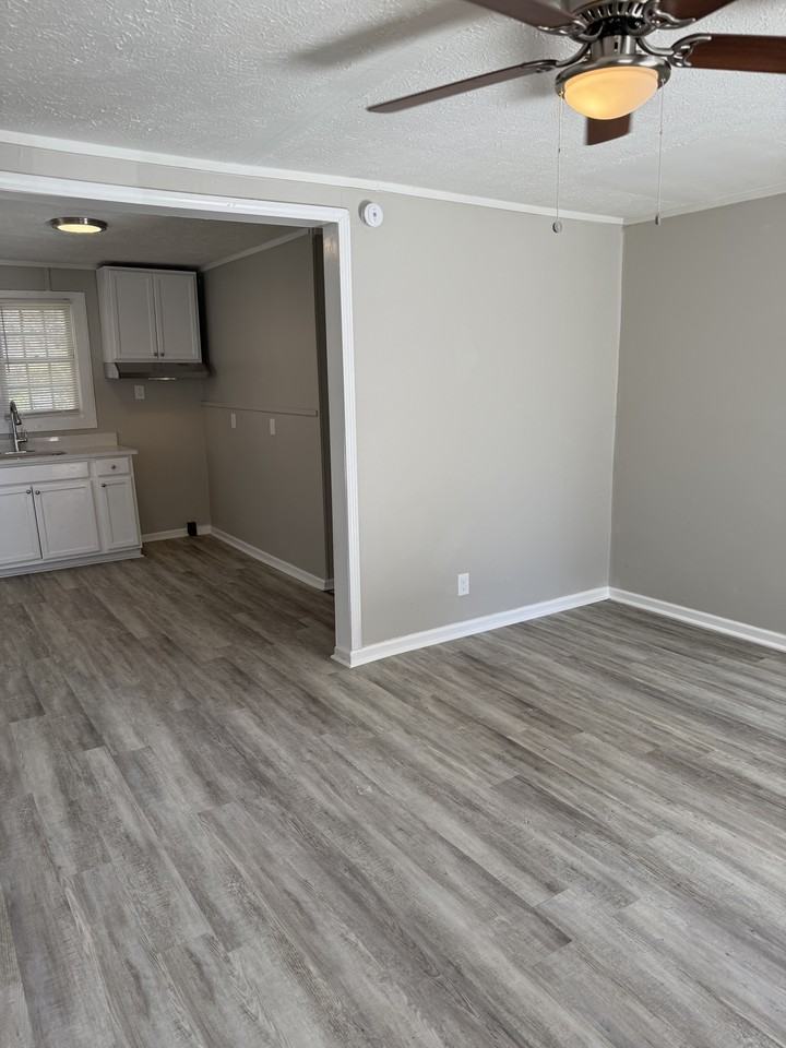 315 Dix St #1 - Photo 6 of 6