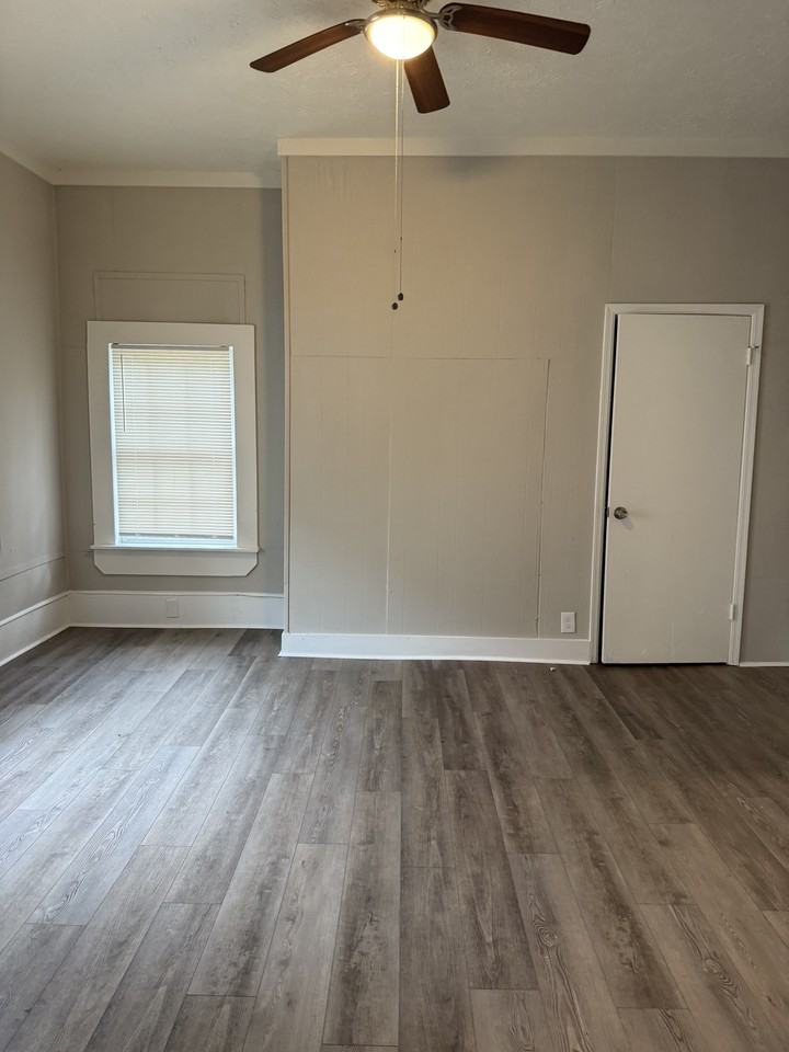 106 Jarboe St #1 - Photo 7 of 8