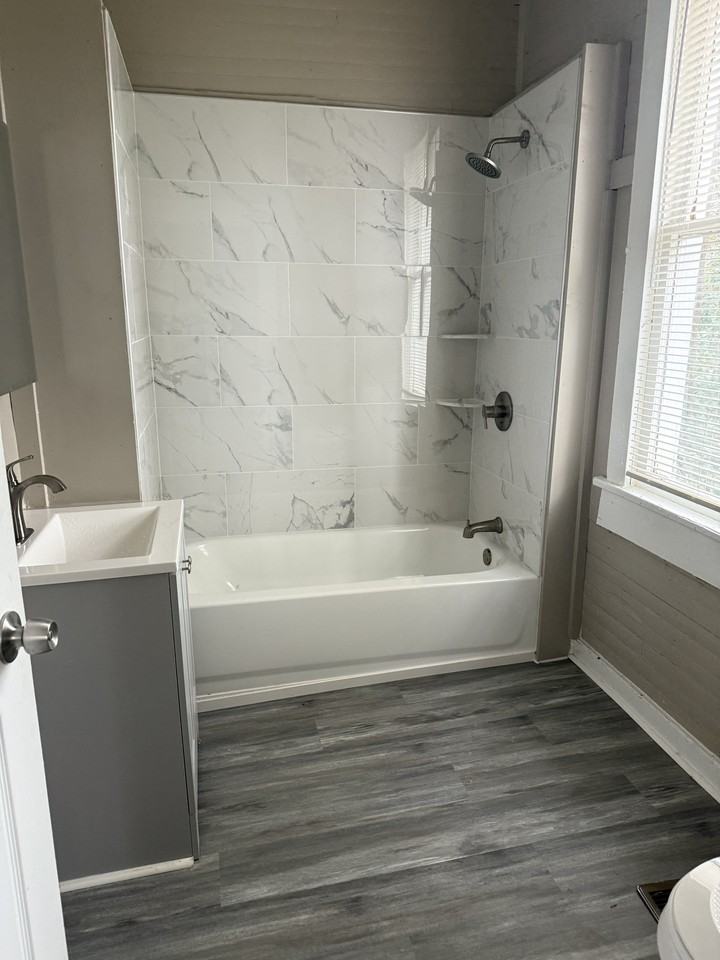 209 Boulevard #1 - Photo 5 of 8