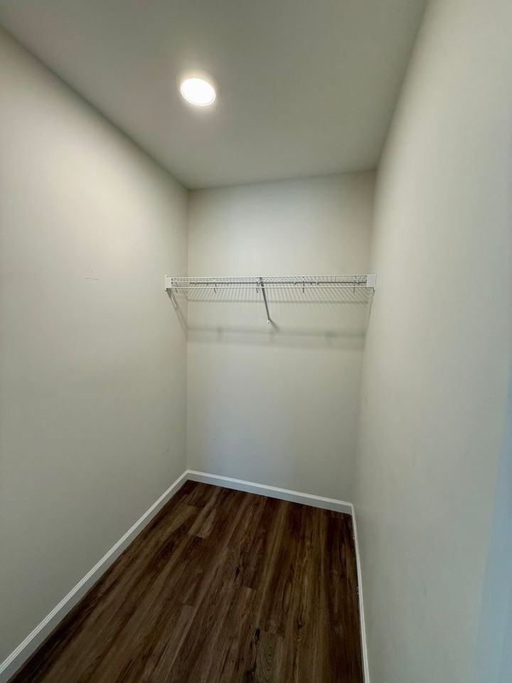 5938 Knox Hill Way - Photo 6 of 15
