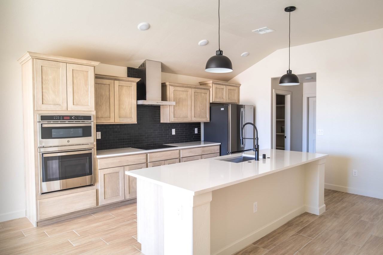 3614 Paragon St #1 - Photo 4 of 26