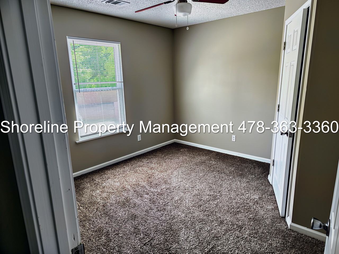 221 N Irwin St #8 - Photo 4 of 8