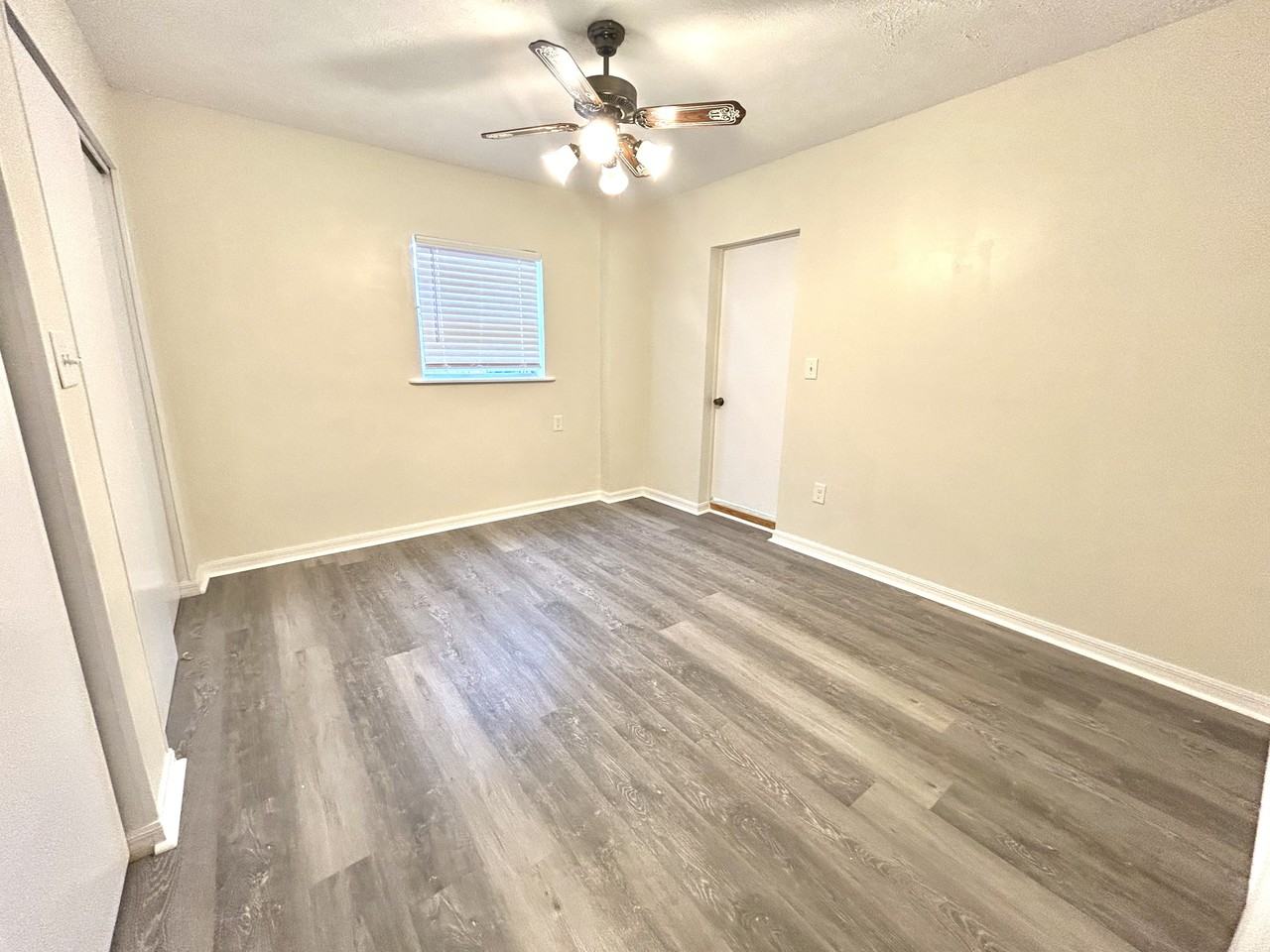 4447 Shirley Ave #4447 - Photo 6 of 14