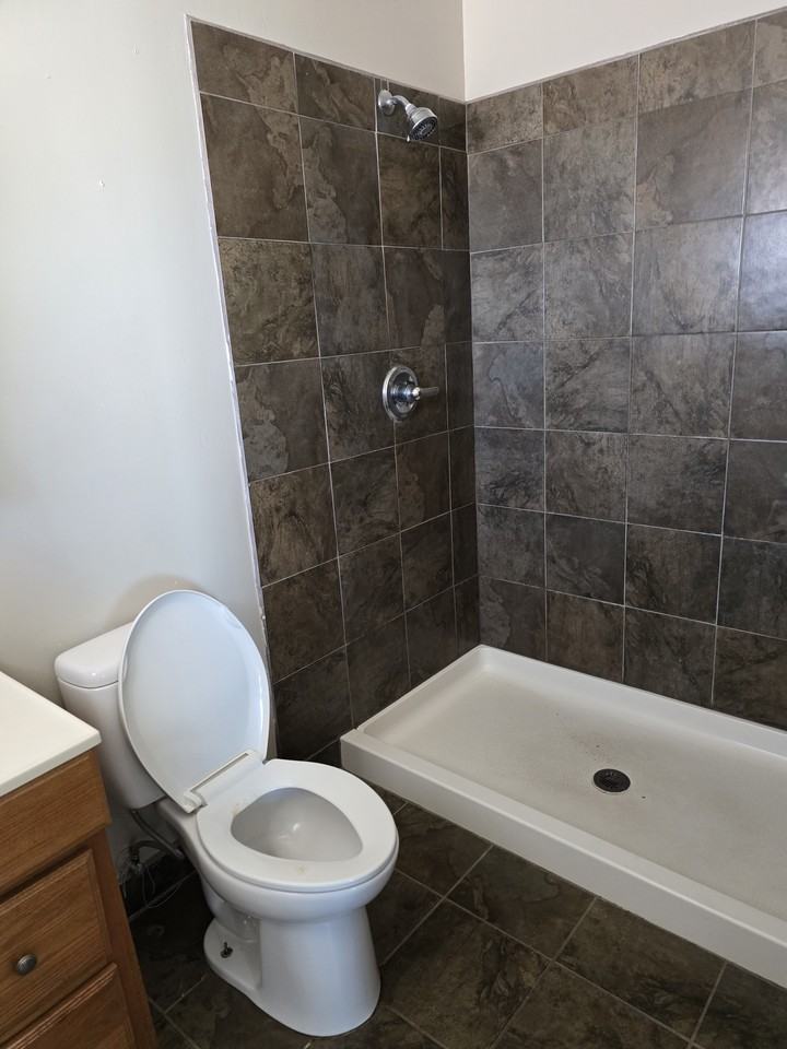 1320 North Park Avenue - Photo 5 of 11