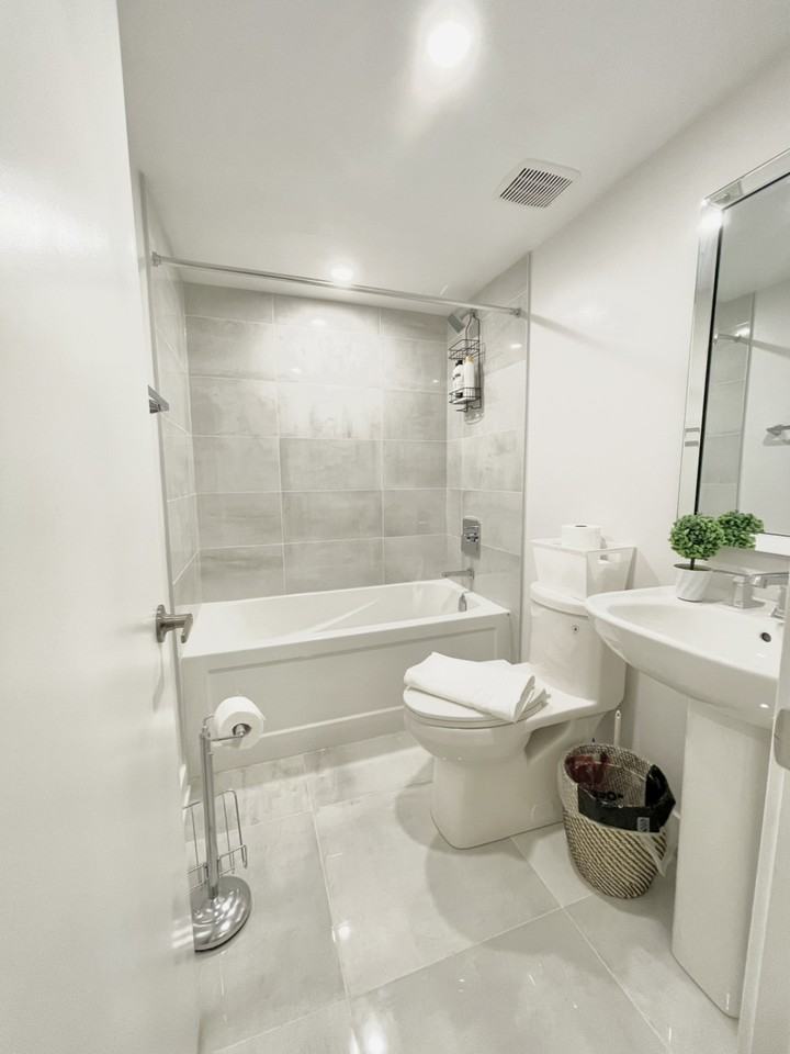 Thornton Ave - Photo 5 of 11