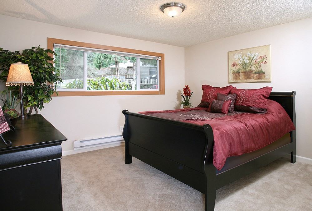 Hill Crest Apartments - Photo 2 of 7