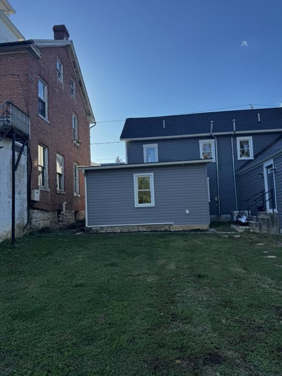 109 S Main St - Photo 3 of 13