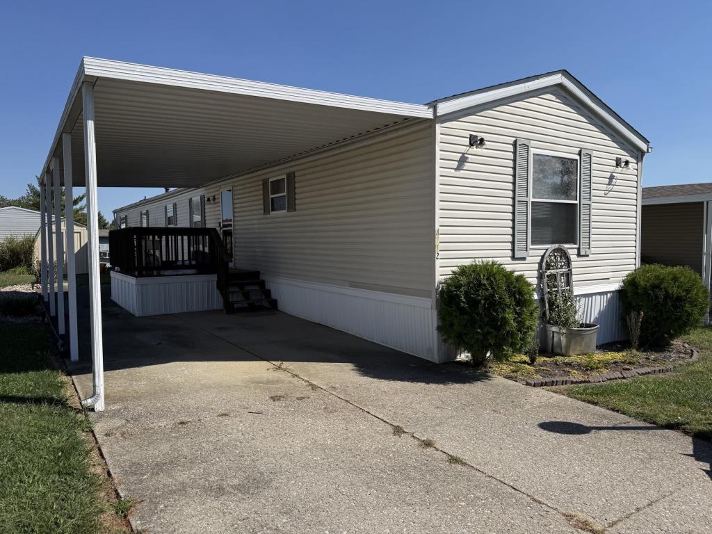 4712 Scotch Pine Dr - Photo 2 of 32