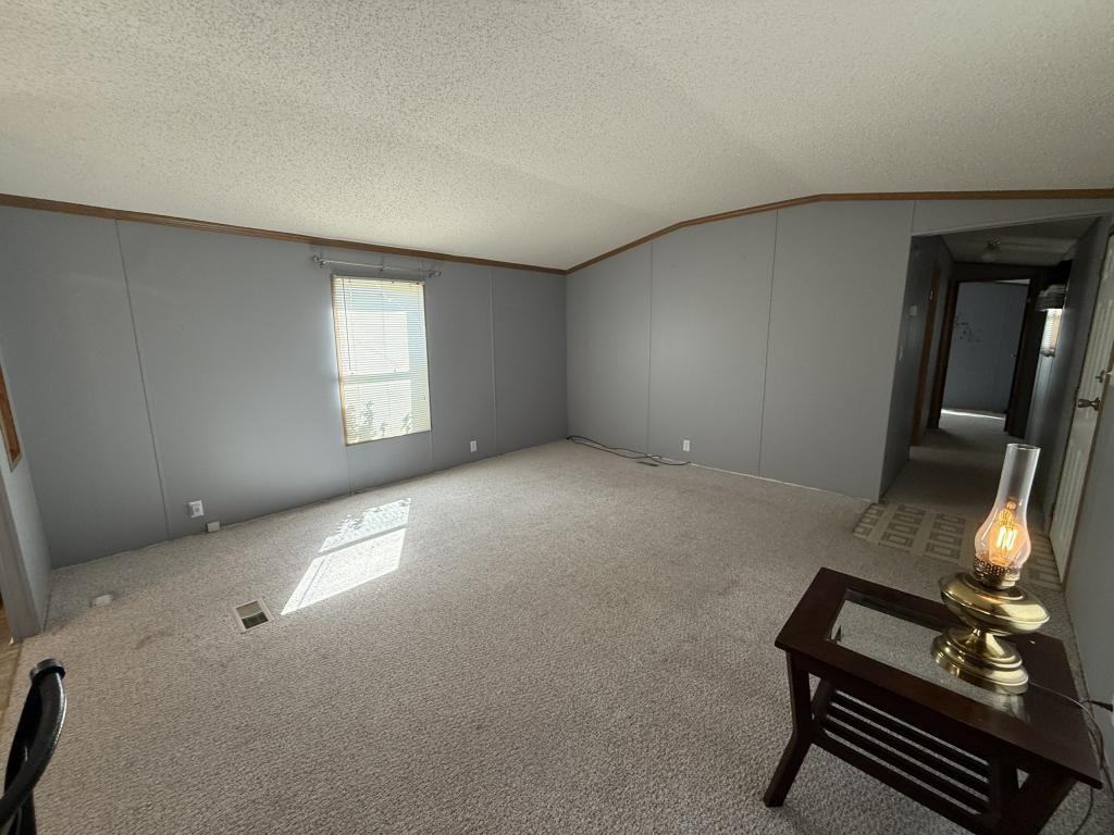 4712 Scotch Pine Dr - Photo 5 of 32