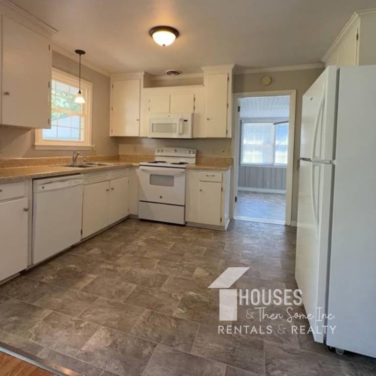 809 Wilson St - Photo 6 of 23