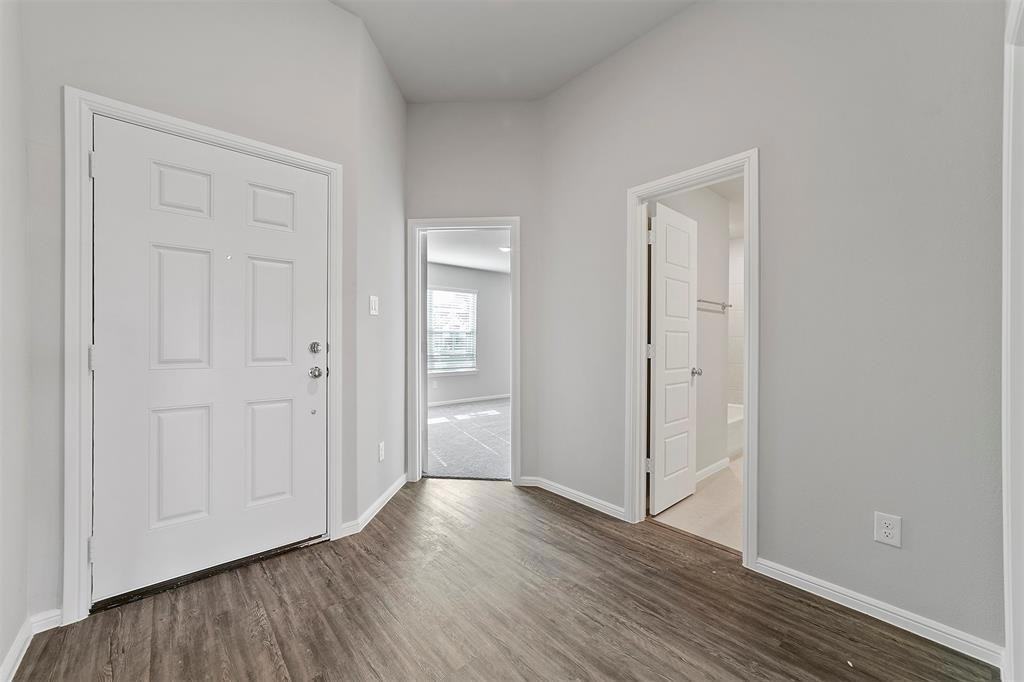 5554 Agalinis Ave - Photo 6 of 18