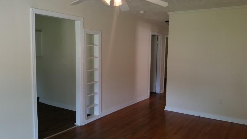 2200 Pulaski Pike Nw - Photo 2 of 10