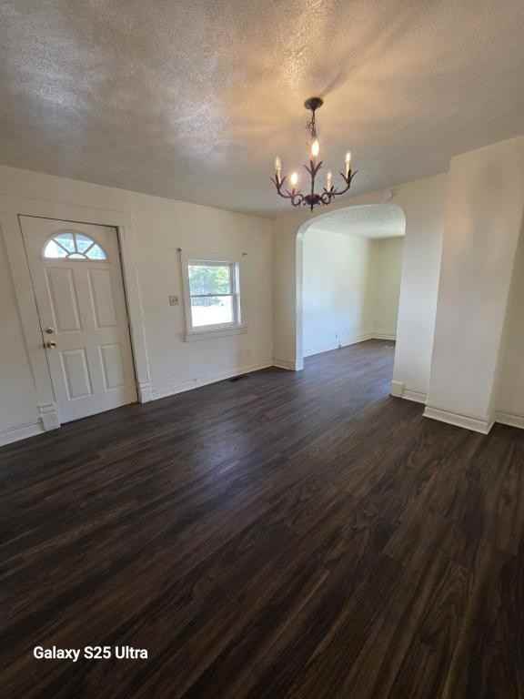 900 E Vaile Ave - Photo 3 of 12