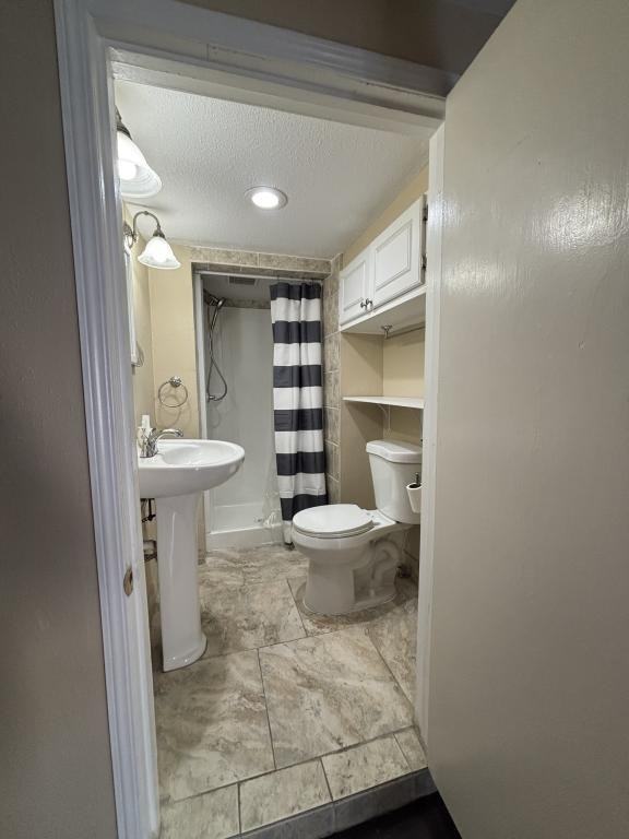 845 S 3rd St - Photo 3 of 10