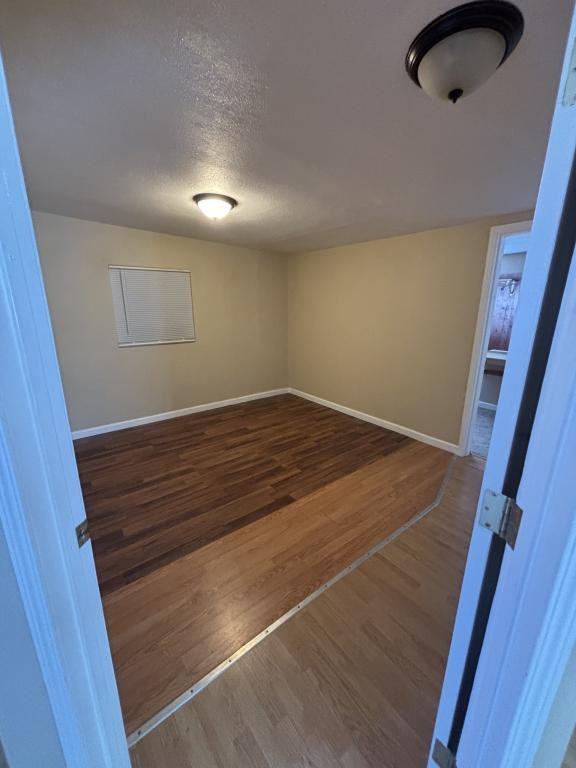 845 S 3rd St - Photo 4 of 10
