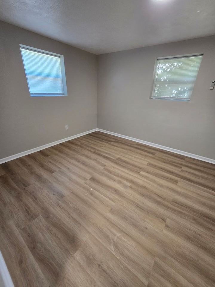 269 E Southern Ave #269-09 - Photo 6 of 8