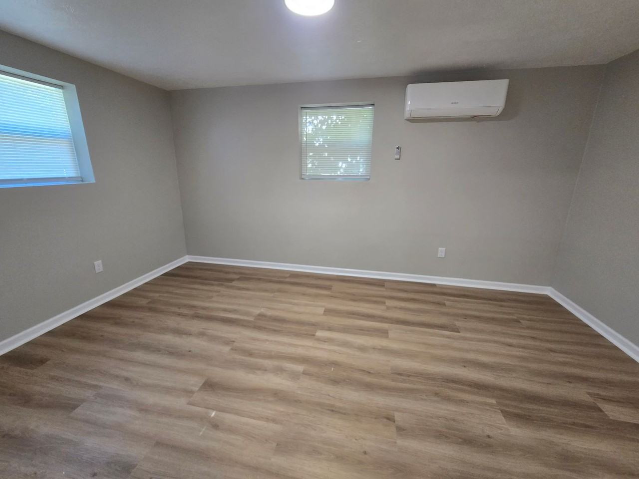 269 E Southern Ave #269-09 - Photo 7 of 8